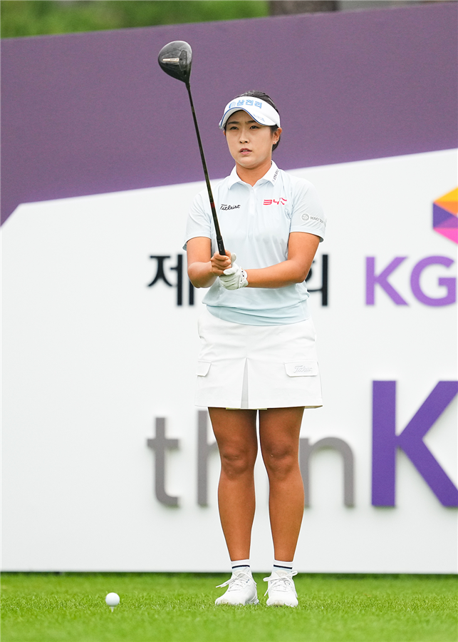 김민주 필드컷