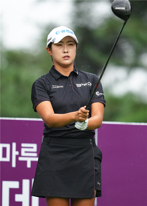 김민주 필드컷